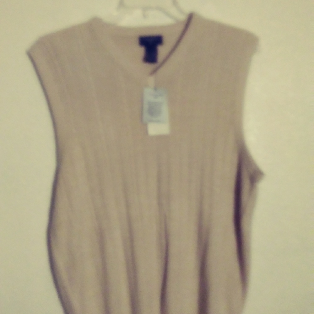 Sweater vest